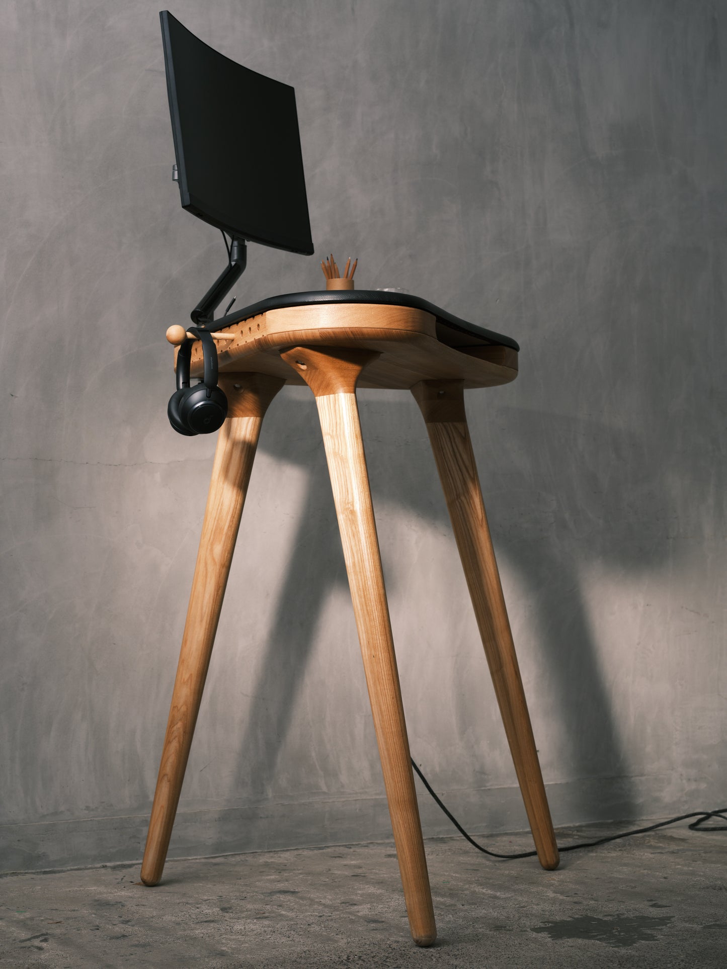 TANKEN The Standing Desk
