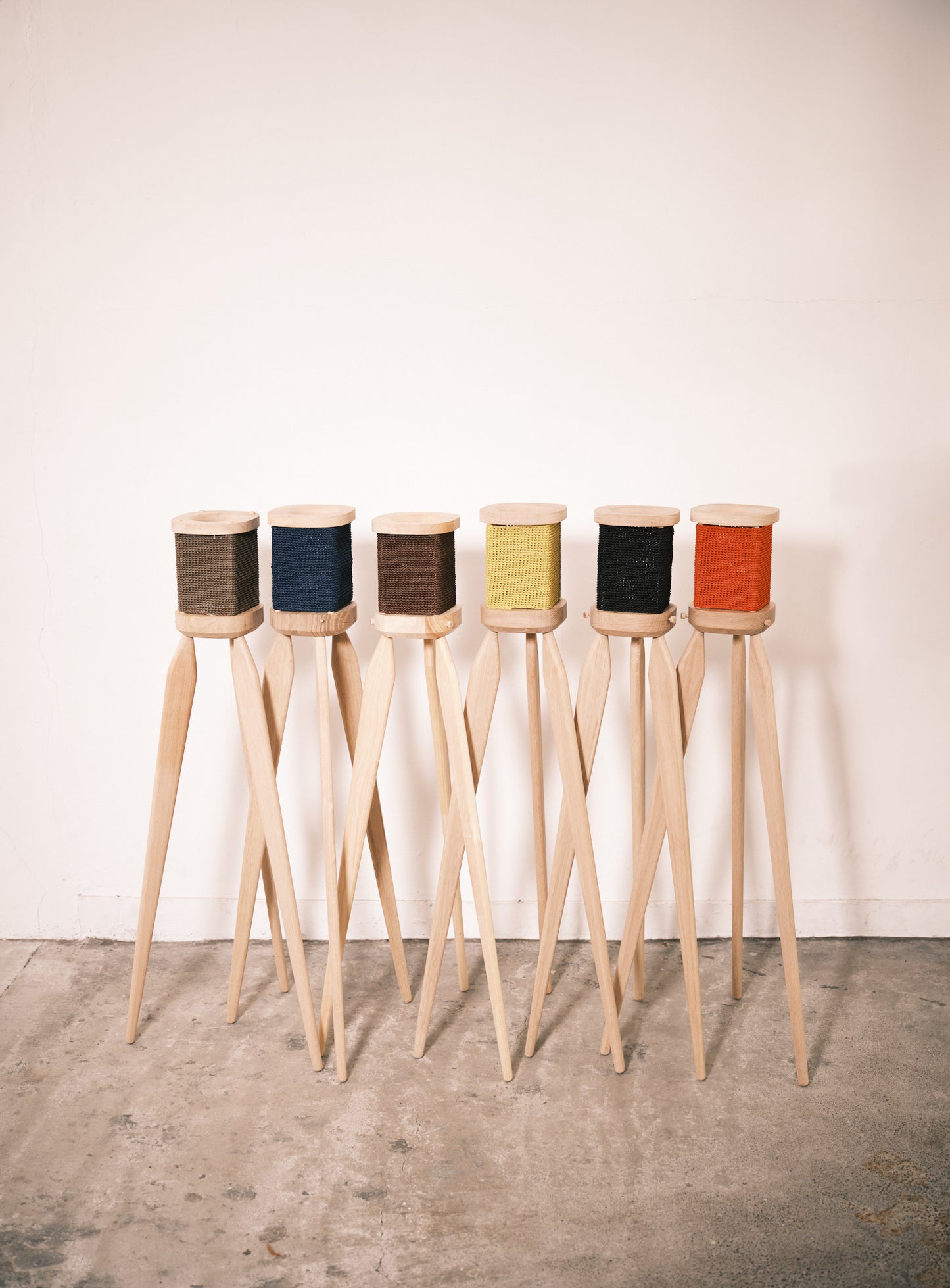 TOMORI The Speaker Stand
