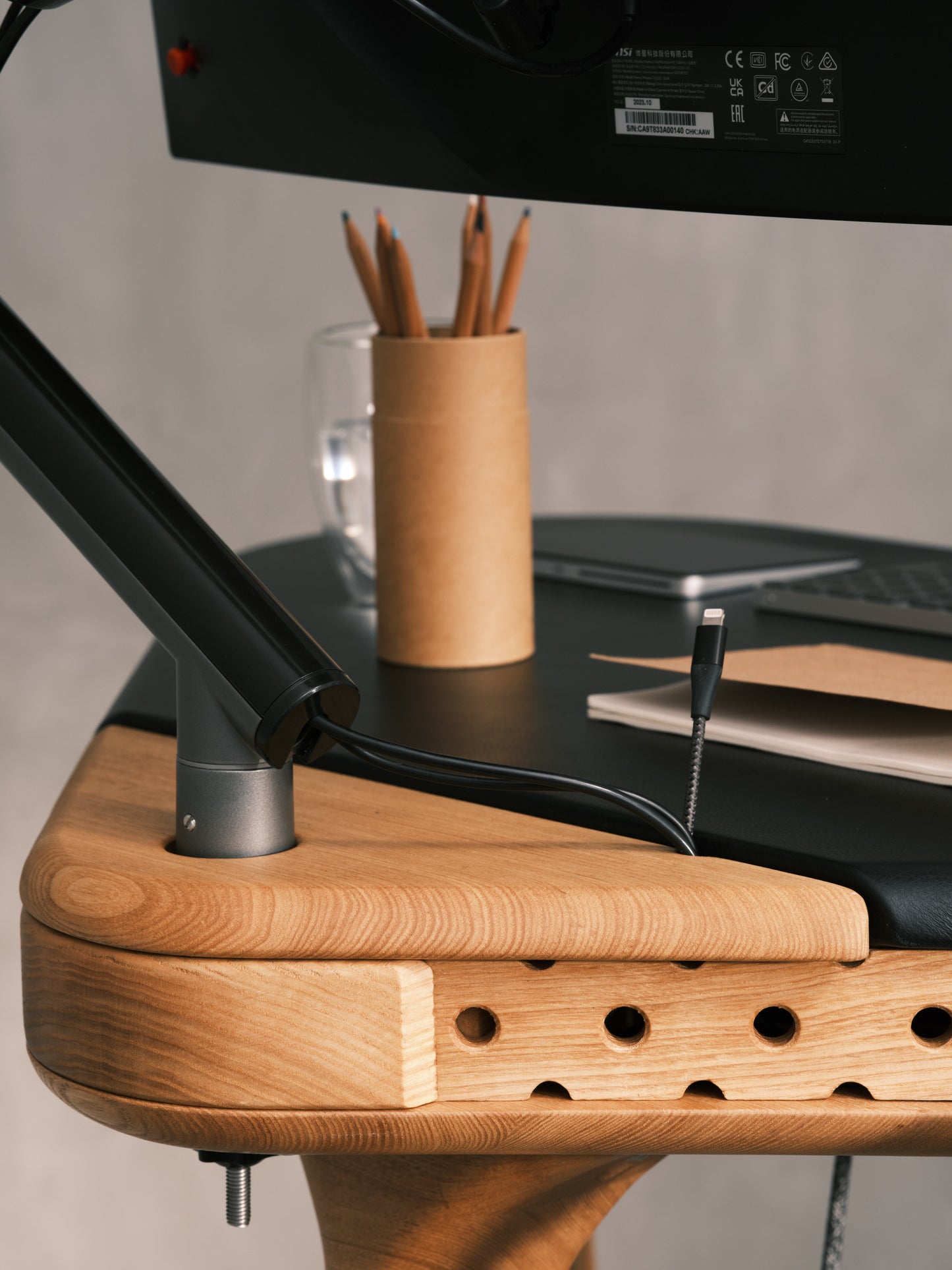 TANKEN The Standing Desk