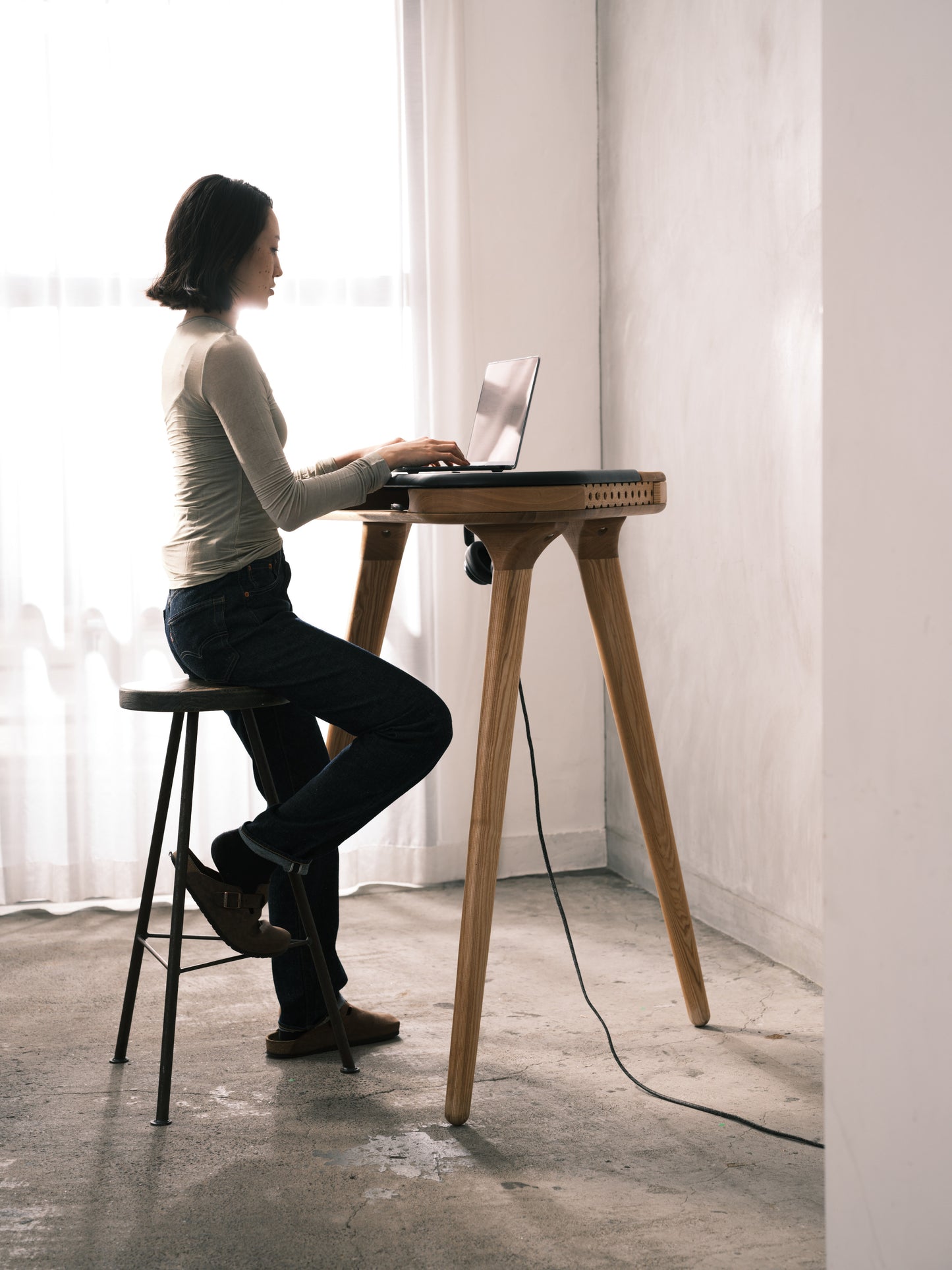 TANKEN The Standing Desk