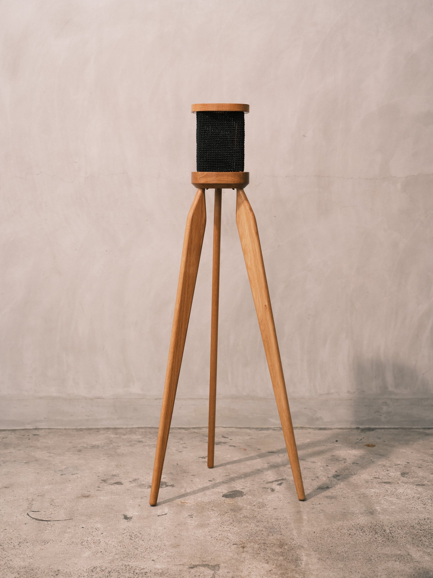 TOMORI The Speaker Stand