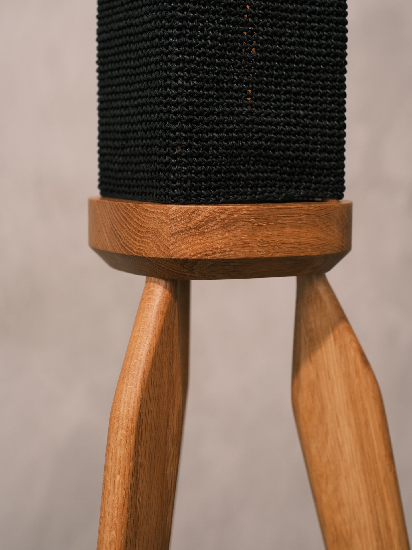 TOMORI The Speaker Stand