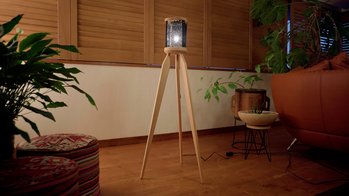 TOMORI The Speaker Stand