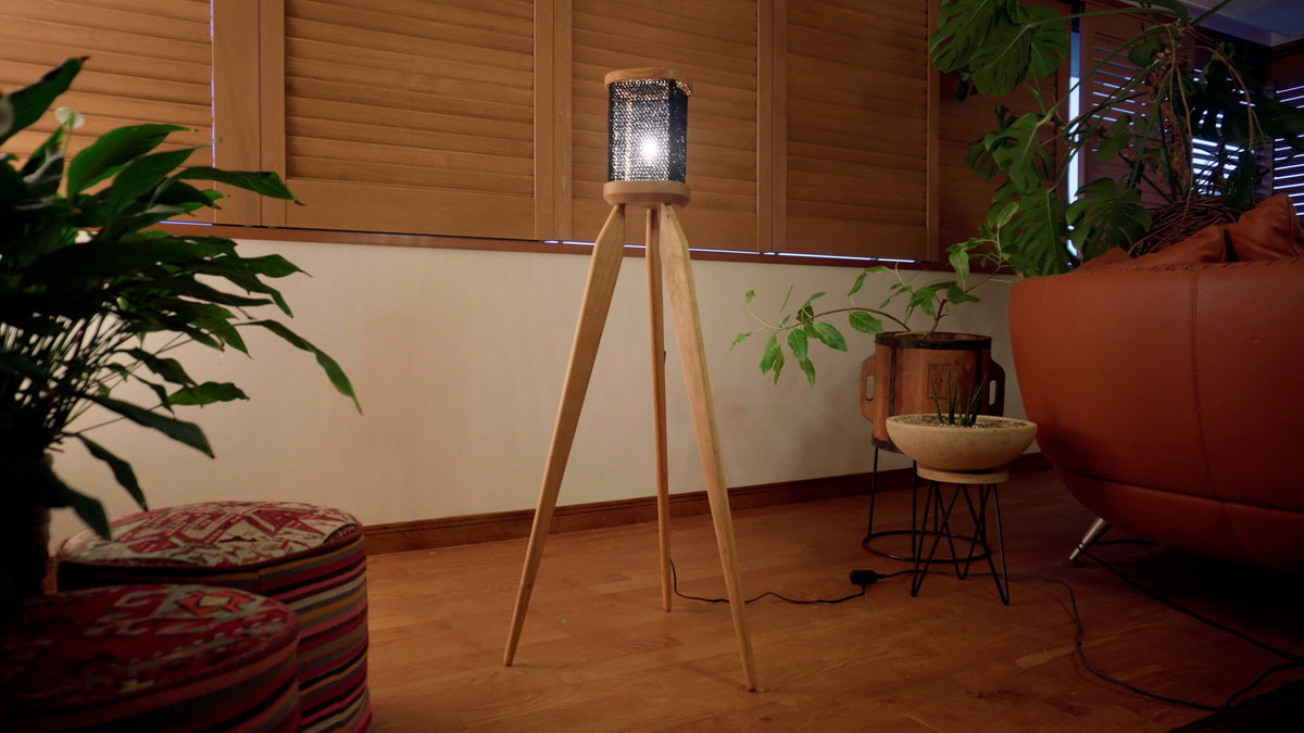 TOMORI The Speaker Stand