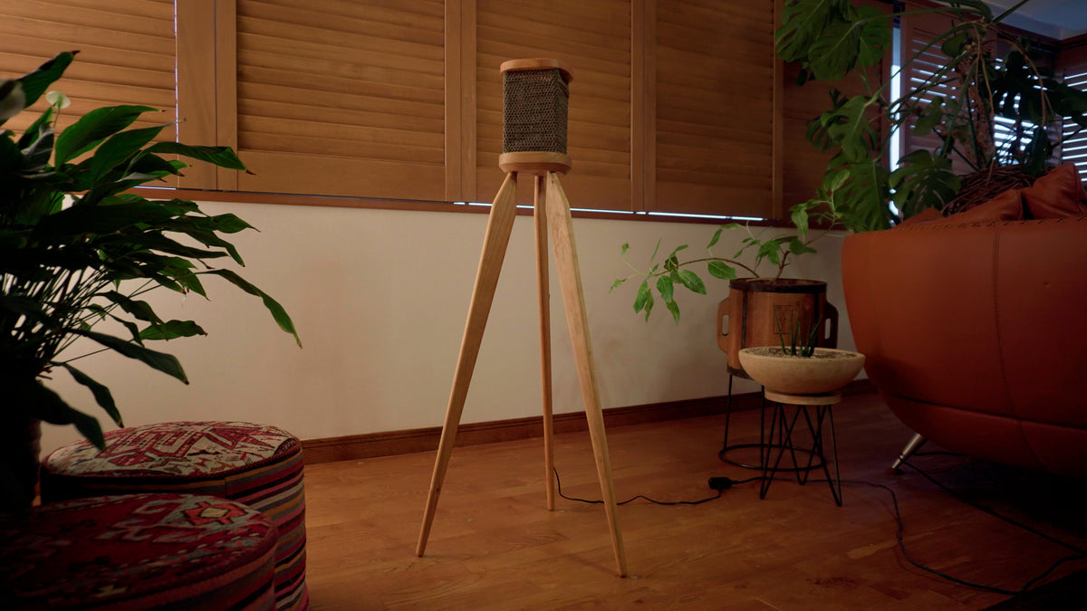 TOMORI The Speaker Stand