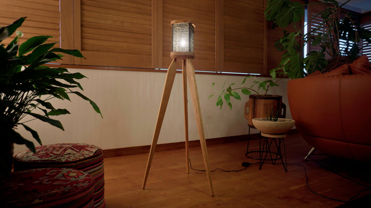 TOMORI The Speaker Stand