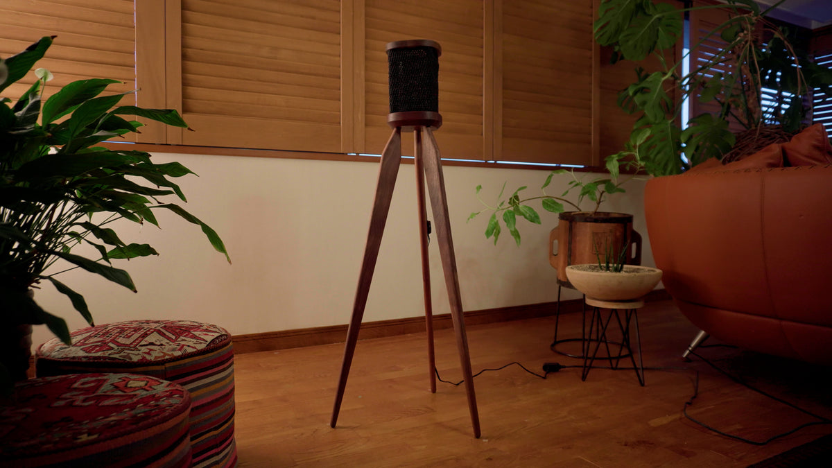TOMORI The Speaker Stand